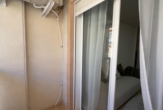 Reventa - Apartamento / piso - Torrevieja - Centro