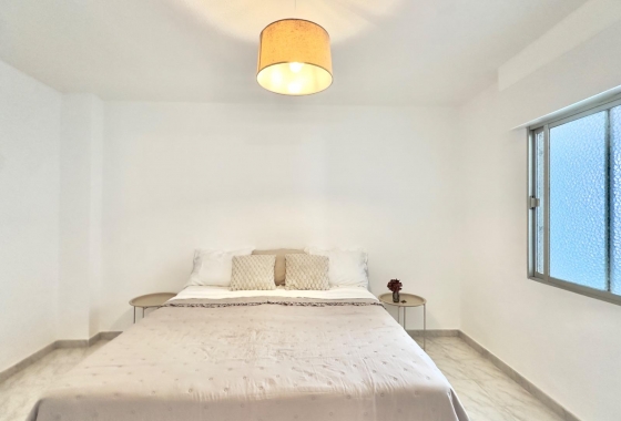 Herverkoop - Appartement / flat - Torrevieja - Estacion De Autobuses