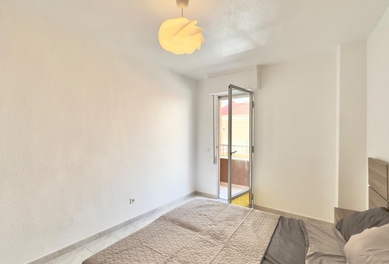Herverkoop - Appartement / flat - Torrevieja - Estacion De Autobuses