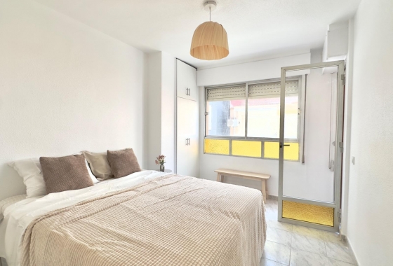 Herverkoop - Appartement / flat - Torrevieja - Estacion De Autobuses