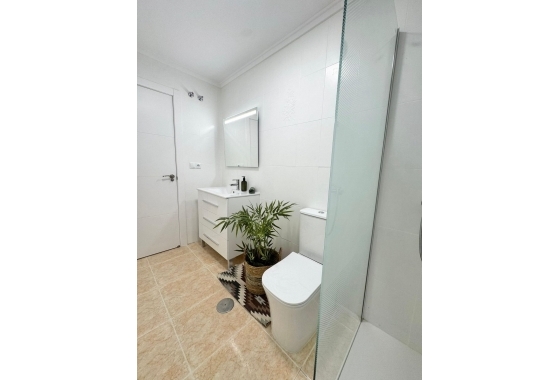 Перепродажа - Квартира - Torrevieja