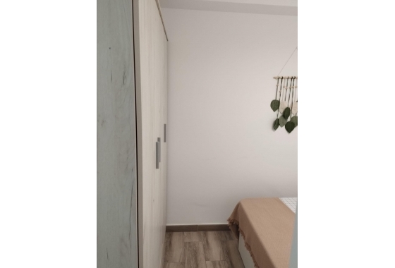Wiederverkauf - Wohnung - Guardamar del Segura - Pinomar