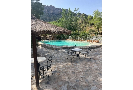 Herverkoop - Finca - Gea Y Truyols - Inland