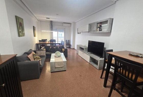 Перепродажа - Квартира - Torrevieja - Las Piscinas Naturales