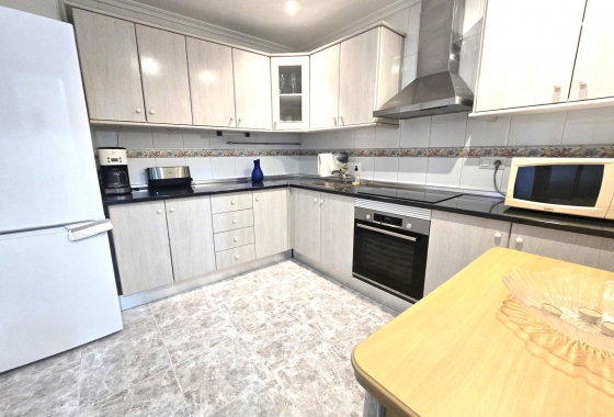 Перепродажа - Квартира - Torrevieja - Las Piscinas Naturales