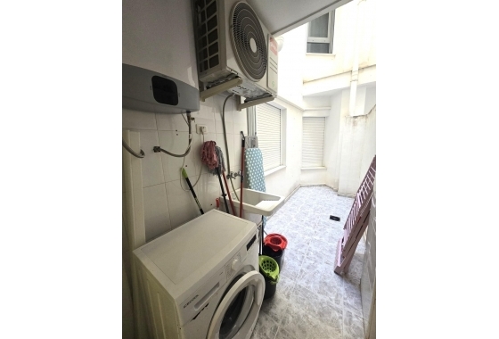 Перепродажа - Квартира - Torrevieja - Las Piscinas Naturales