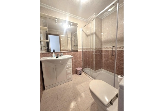 Перепродажа - Квартира - Torrevieja - Las Piscinas Naturales