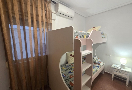 Перепродажа - Квартира - Torrevieja - Las Piscinas Naturales