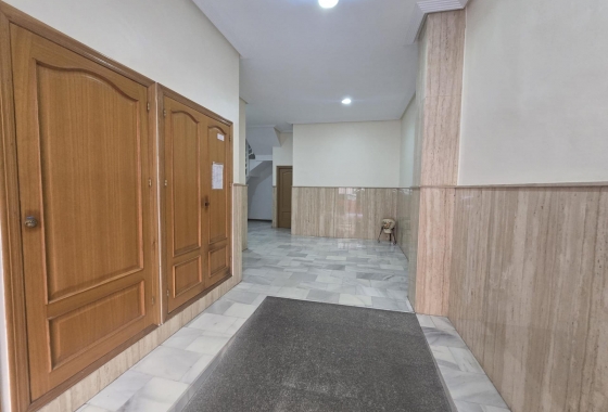 Перепродажа - Квартира - Torrevieja - Las Piscinas Naturales