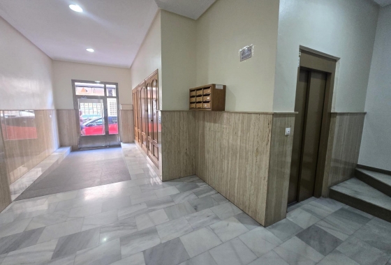 Перепродажа - Квартира - Torrevieja - Las Piscinas Naturales