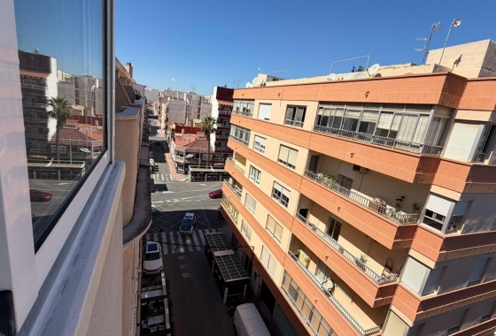 Herverkoop - Appartement / flat - Torrevieja - Playa del Cura