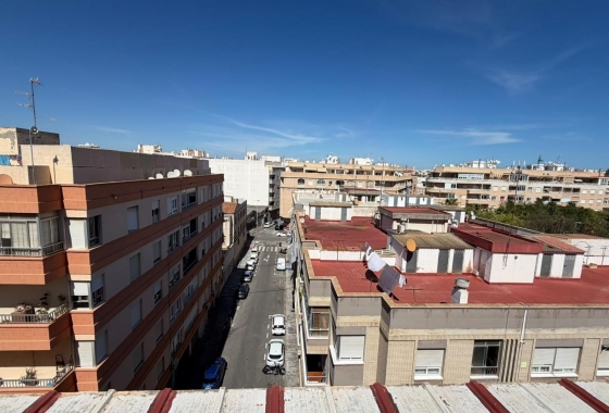 Herverkoop - Appartement / flat - Torrevieja - Playa del Cura