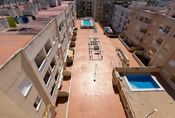 Herverkoop - Appartement / flat - Torrevieja - Playa del Cura