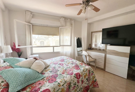 Перепродажа - Квартира - Torrevieja - Playa De Los Naufragos