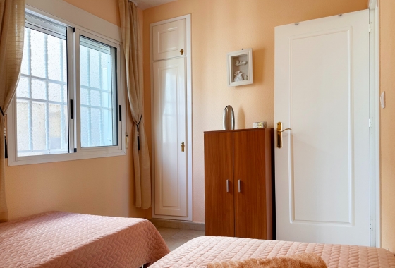 Resale - Bungalow - Torrevieja - Costa Blanca