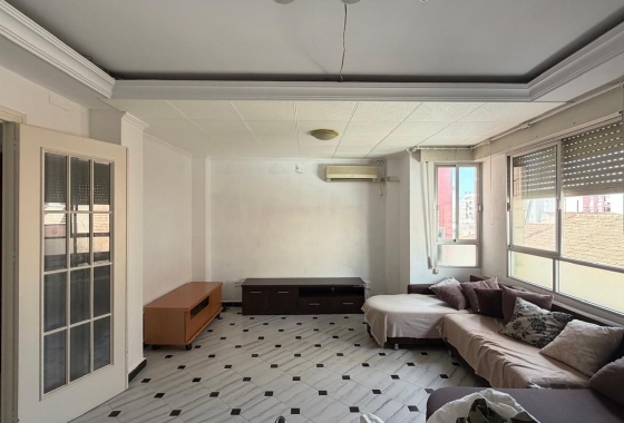 Resale - Apartment / flat - Torrevieja - Centro