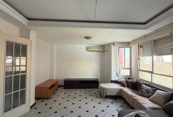 Resale - Apartment / flat - Torrevieja - Centro