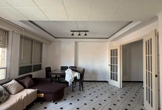Resale - Apartment / flat - Torrevieja - Centro