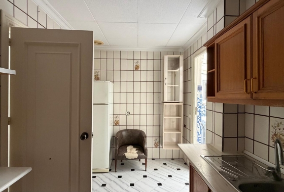 Resale - Apartment / flat - Torrevieja - Centro