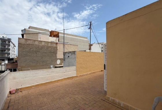 Resale - Apartment / flat - Torrevieja - Centro