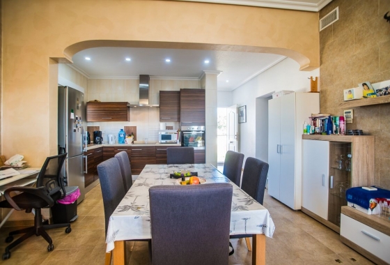 Återförsäljning - Villa - Catral - Costa Blanca
