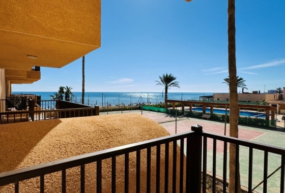 Resale - Apartment / flat - La Mata - Los Europeos