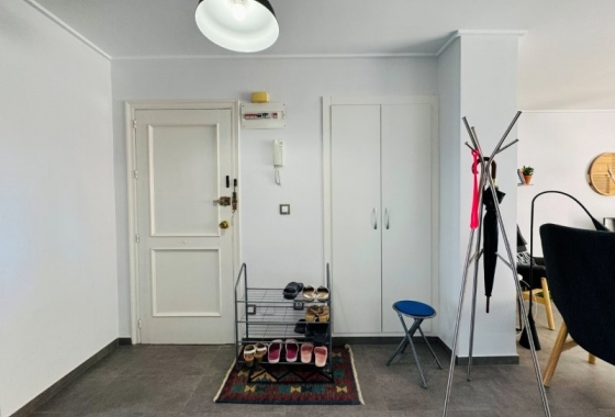 Resale - Apartment / flat - La Mata - Los Europeos
