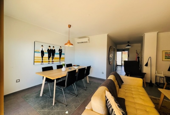 Resale - Apartment / flat - La Mata - Costa Blanca