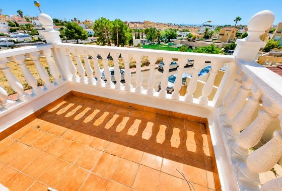 Återförsäljning - Villa - Orihuela Costa - Costa Blanca