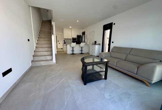 Resale - Villa - Daya Nueva - Centro