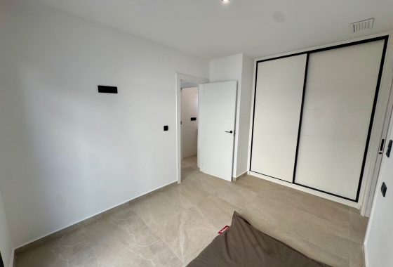 Resale - Villa - Daya Nueva - Centro