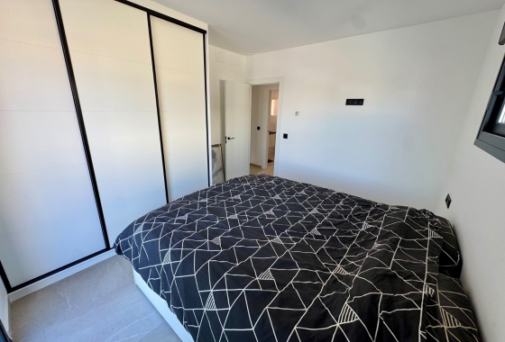 Resale - Villa - Daya Nueva - Centro