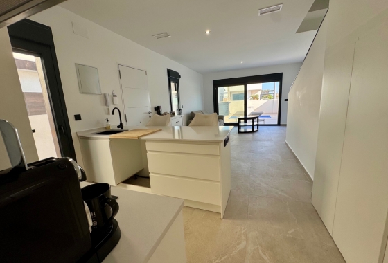 Resale - Villa - Daya Nueva - Centro