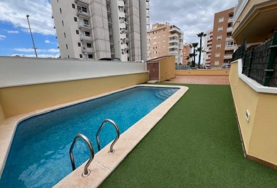 Wiederverkauf - Wohnung - Guardamar del Segura - Puerto Deportivo