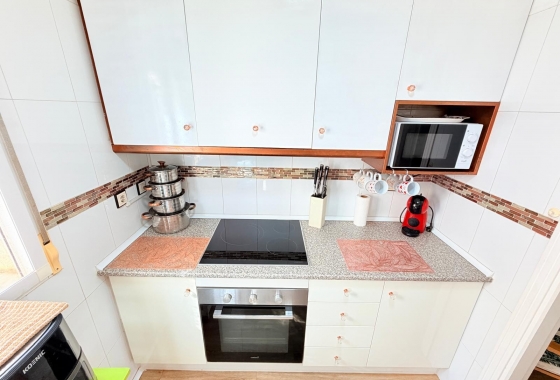 Reventa - Apartamento / piso - Los Montesinos - La Herrada