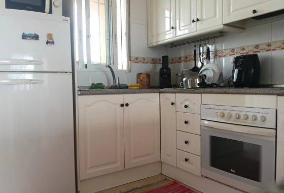 Reventa - Apartamento / piso - Los Montesinos - Urbanizacion montesol