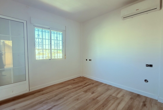 Перепродажа - Таунхаус - Orihuela Costa - Inland