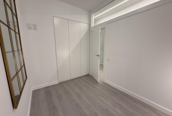 Resale - Apartment / flat - Torrevieja - Playa del Cura