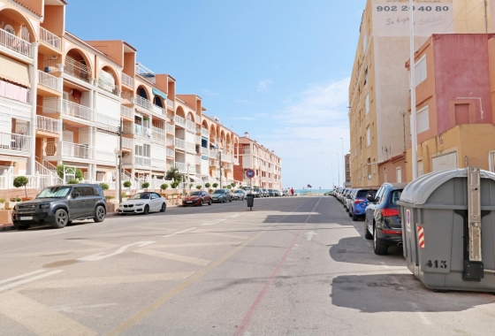 Resale - Apartment / flat - Torrevieja - La Mata Pueblo