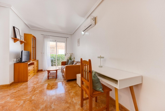 Herverkoop - Appartement / flat - Torrevieja - Centro