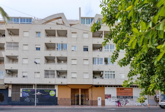 Herverkoop - Appartement / flat - Torrevieja - Centro