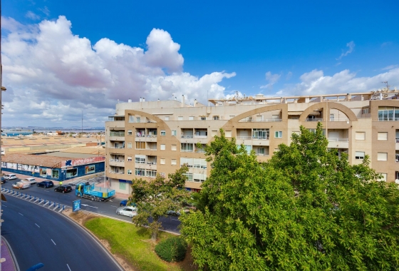 Herverkoop - Appartement / flat - Torrevieja - Centro