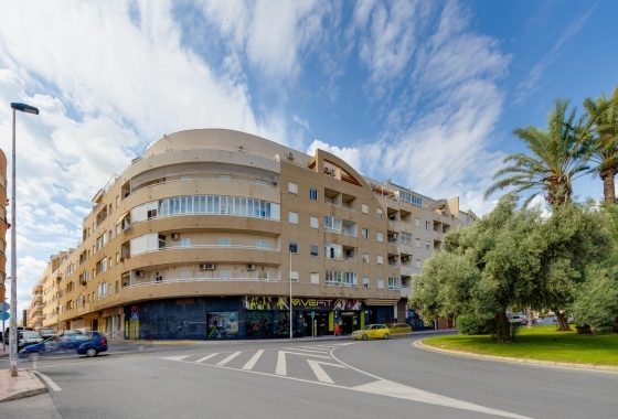 Herverkoop - Appartement / flat - Torrevieja - Centro