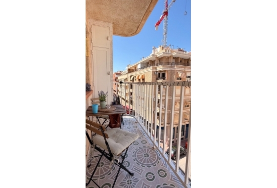 Wiederverkauf - Wohnung - Torrevieja - Habaneras
