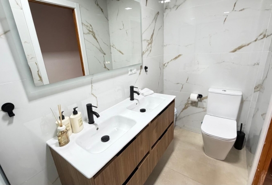 Перепродажа - Таунхаус - Torrevieja - Playa De Los Naufragos