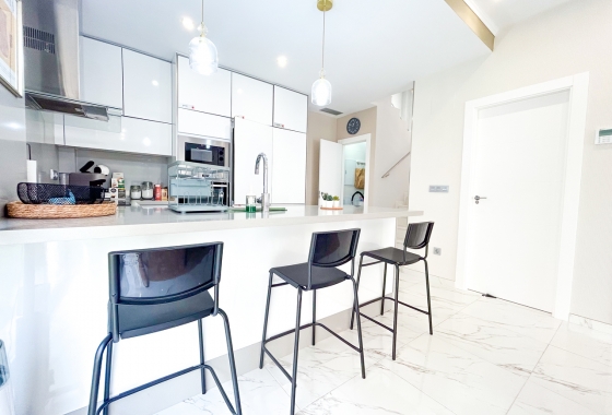 Перепродажа - Вилла - Orihuela Costa - Costa Blanca