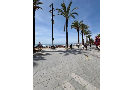 Resale - Apartment / flat - Torrevieja - Costa Blanca