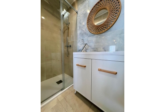 Resale - Apartment / flat - Torrevieja - Costa Blanca