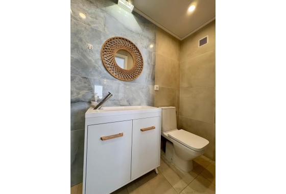 Resale - Apartment / flat - Torrevieja - Costa Blanca