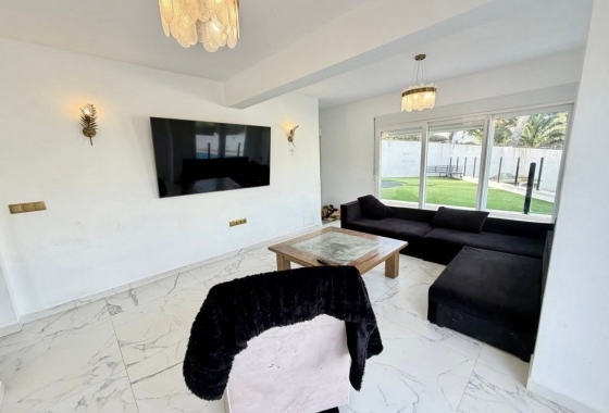 Wiederverkauf - Villa - Orihuela Costa - Costa Blanca